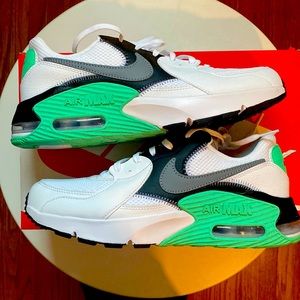 Nike Womens Nike Air Max Sneakers